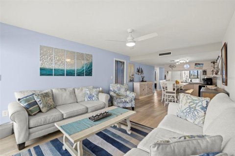 Condominio en venta en Tierra Verde, Florida, 2 dormitorios, 96.62 m2 № 1593309 - foto 18