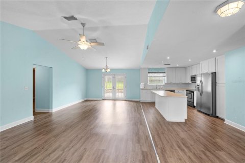 House in Ocala, Florida 3 bedrooms, 139.54 sq.m. № 1878095 - photo 13