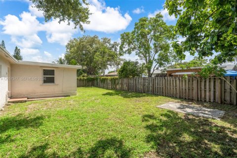 Casa en venta en North Lauderdale, Florida, 3 dormitorios, 117.52 m2 № 2260261 - foto 30