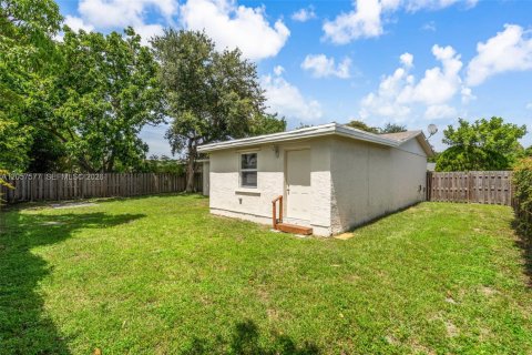 Casa en venta en North Lauderdale, Florida, 3 dormitorios, 117.52 m2 № 2260261 - foto 29