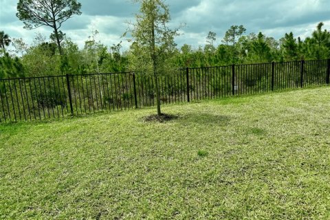 House in Palm Coast, Florida 4 bedrooms, 232.07 sq.m. № 1620521 - photo 9