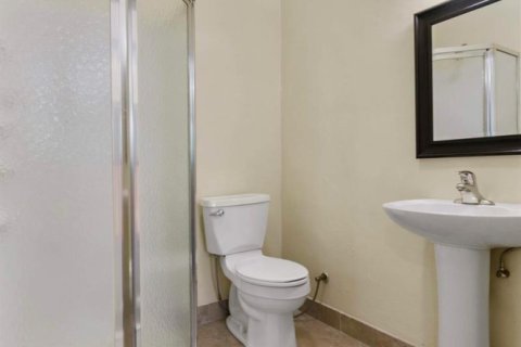 House in Wellington, Florida 1 bedroom, 46.82 sq.m. № 2158318 - photo 19