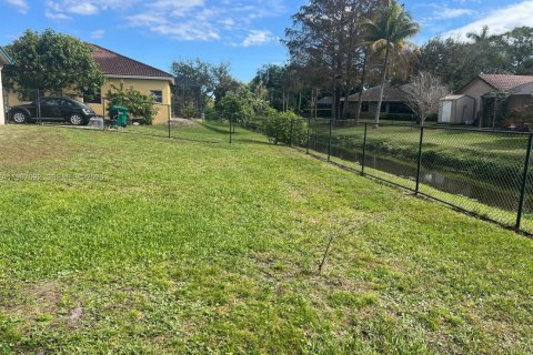 Casa en venta en Plantation, Florida, 3 dormitorios, 170.85 m2 № 2029283 - foto 28