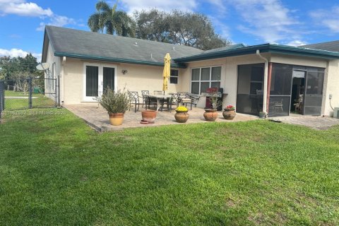 Casa en venta en Plantation, Florida, 3 dormitorios, 170.85 m2 № 2029283 - foto 27