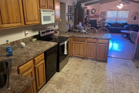 Casa en venta en Plantation, Florida, 3 dormitorios, 170.85 m2 № 2029283 - foto 9