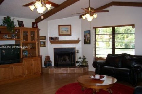 Casa en venta en Plantation, Florida, 3 dormitorios, 170.85 m2 № 2029283 - foto 3