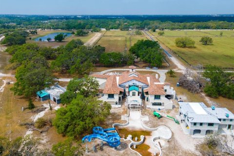House in Venice, Florida 7 bedrooms, 1752.97 sq.m. № 1849952 - photo 5