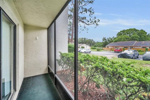 Condo in Palm Harbor, Florida, 1 bedroom  № 1919168 - photo 26
