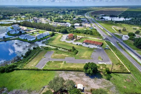 Commercial property in Lake Placid, Florida 143.07 sq.m. № 1856039 - photo 20