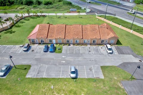 Commercial property in Lake Placid, Florida 143.07 sq.m. № 1856039 - photo 8