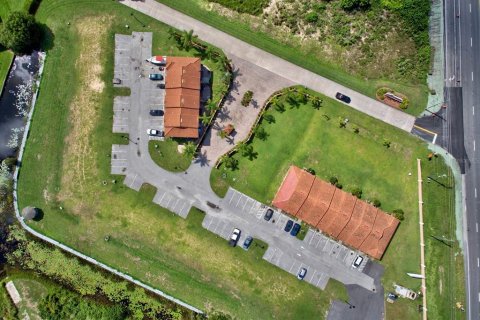 Commercial property in Lake Placid, Florida 143.07 sq.m. № 1856039 - photo 5