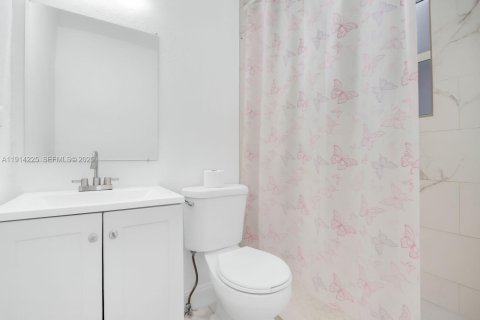 Villa ou maison à vendre à Fort Lauderdale, Floride: 3 chambres, 158.68 m2 № 1988679 - photo 13