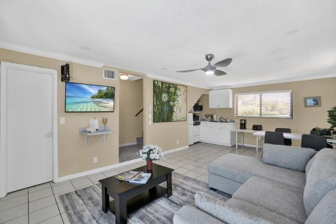 Villa ou maison à louer à Pompano Beach, Floride: 1 chambre, 130.06 m2 № 2172849 - photo 9