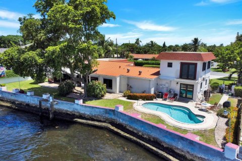Villa ou maison à louer à Pompano Beach, Floride: 1 chambre, 130.06 m2 № 2172849 - photo 2