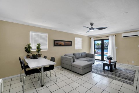 Villa ou maison à louer à Pompano Beach, Floride: 1 chambre, 130.06 m2 № 2172849 - photo 11