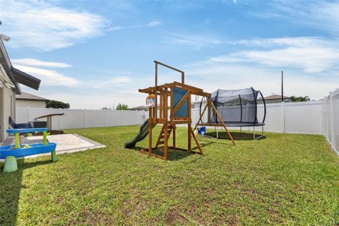 House in Wimauma, Florida 3 bedrooms, 145.02 sq.m. № 2210758 - photo 19