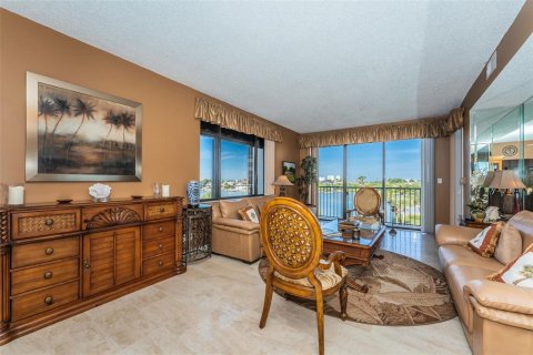 Copropriété à louer à Belleair, Floride: 2 chambres, 130.34 m2 № 2113820 - photo 15