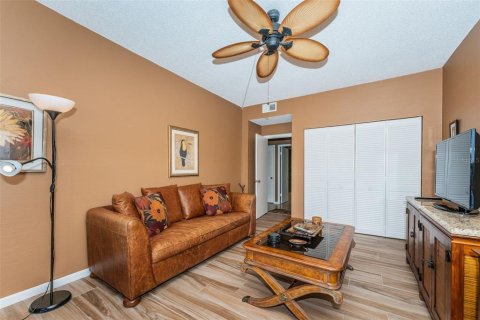Copropriété à louer à Belleair, Floride: 2 chambres, 130.34 m2 № 2113820 - photo 24