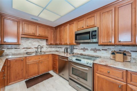 Copropriété à louer à Belleair, Floride: 2 chambres, 130.34 m2 № 2113820 - photo 6