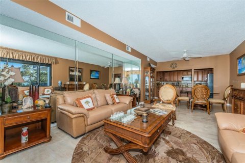 Copropriété à louer à Belleair, Floride: 2 chambres, 130.34 m2 № 2113820 - photo 18