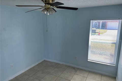 Casa en venta en Kissimmee, Florida, 4 dormitorios, 147.9 m2 № 1591732 - foto 2