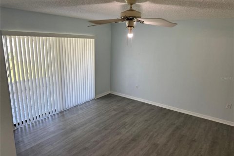 Casa en venta en Kissimmee, Florida, 4 dormitorios, 147.9 m2 № 1591732 - foto 8