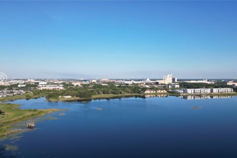 Condominio en venta en Orlando, Florida, 3 dormitorios, 236.81 m2 № 1722655 - foto 18