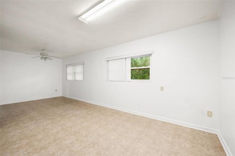 House in Gainesville, Florida 4 bedrooms, 200.67 sq.m. № 2403666 - photo 16