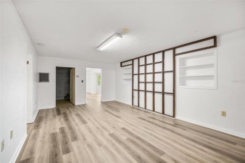 House in Gainesville, Florida 4 bedrooms, 200.67 sq.m. № 2403666 - photo 10
