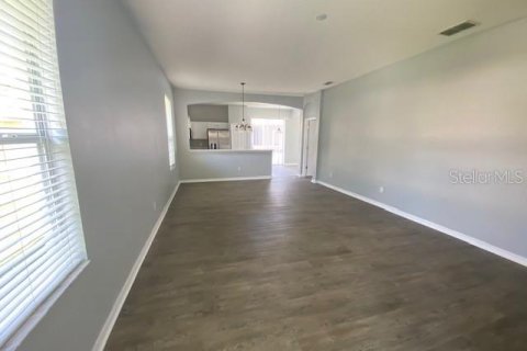 Casa en alquiler en Mount Dora, Florida, 2 dormitorios, 133.97 m2 № 1901576 - foto 2
