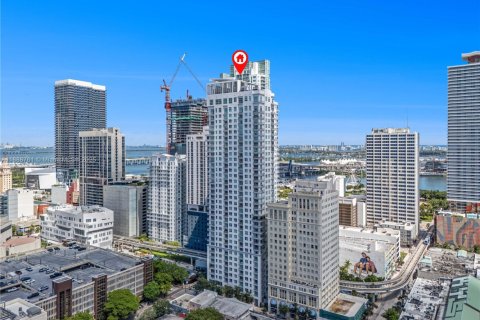 Снять в аренду кондоминиум в Майами, Флорида 1 спальня, 60.48м2, № 1942545 - фото 16