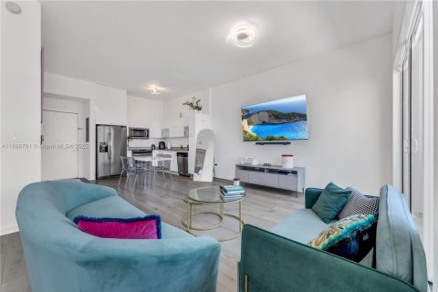 Снять в аренду кондоминиум в Майами, Флорида 1 спальня, 60.48м2, № 1942545 - фото 10