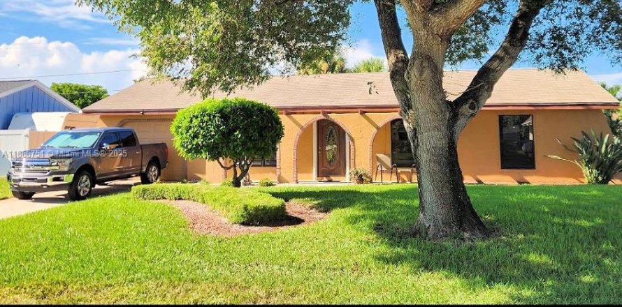 Villa ou maison à Boynton Beach, Floride 3 chambres, 122.26 m2 № 1928955