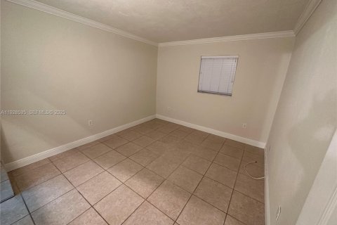 Copropriété à louer à Pinecrest, Floride: 1 chambre, 53.33 m2 № 1987420 - photo 5