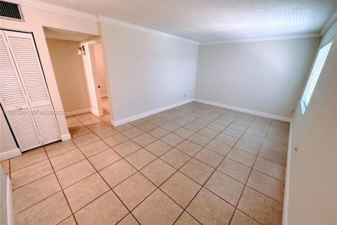 Copropriété à louer à Pinecrest, Floride: 1 chambre, 53.33 m2 № 1987420 - photo 2