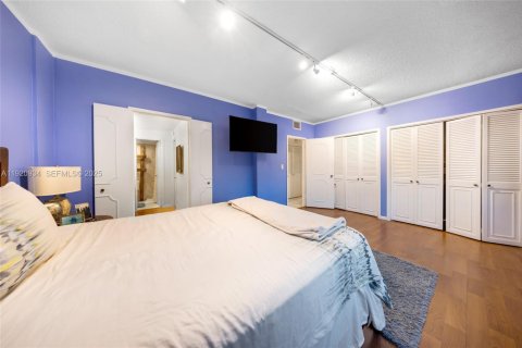 Copropriété à vendre à Bay Harbor Islands, Floride: 1 chambre, 100.33 m2 № 1977359 - photo 20