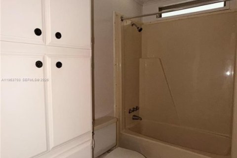 Apartment in Boca Raton, Florida 2 bedrooms, 93.65 sq.m. № 2026094 - photo 22