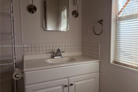 Apartment in Boca Raton, Florida 2 bedrooms, 93.65 sq.m. № 2026094 - photo 19