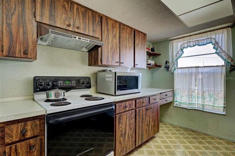 House in Englewood, Florida 2 bedrooms, 112.78 sq.m. № 1527010 - photo 16