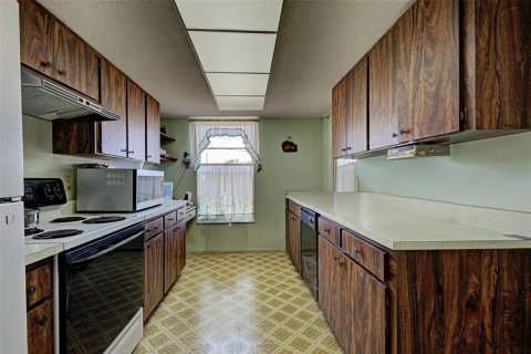 House in Englewood, Florida 2 bedrooms, 112.78 sq.m. № 1527010 - photo 15