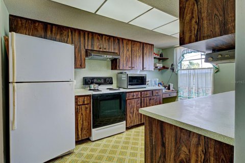 House in Englewood, Florida 2 bedrooms, 112.78 sq.m. № 1527010 - photo 14