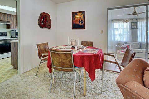 House in Englewood, Florida 2 bedrooms, 112.78 sq.m. № 1527010 - photo 13