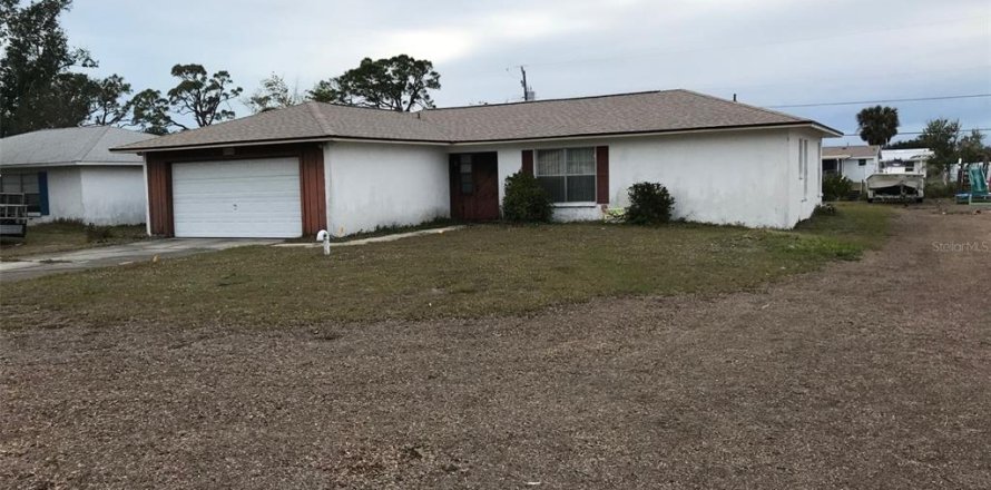 House in Englewood, Florida 2 bedrooms, 112.78 sq.m. № 1527010