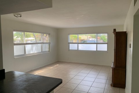 Condo in Fort Lauderdale, Florida, 1 bedroom  № 2182903 - photo 4