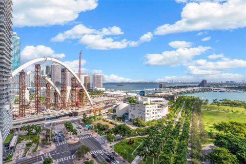 Купить кондоминиум в Майами, Флорида 3 спальни, 199.28м2, № 1994430 - фото 24