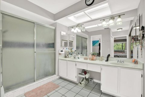 Condo in Tampa, Florida, 3 bedrooms  № 1840334 - photo 13