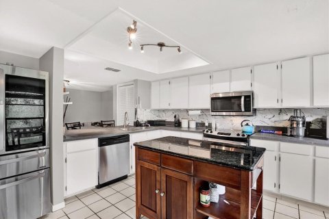 Condo in Tampa, Florida, 3 bedrooms  № 1840334 - photo 10