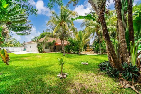 Villa ou maison à vendre à Miami, Floride: 4 chambres, 194.35 m2 № 1968686 - photo 25