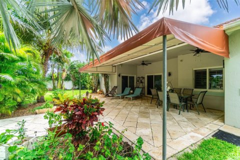 Villa ou maison à vendre à Miami, Floride: 4 chambres, 194.35 m2 № 1968686 - photo 30