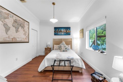 Villa ou maison à vendre à Miami, Floride: 4 chambres, 194.35 m2 № 1968686 - photo 15